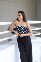 Top tomara que caia babado poá